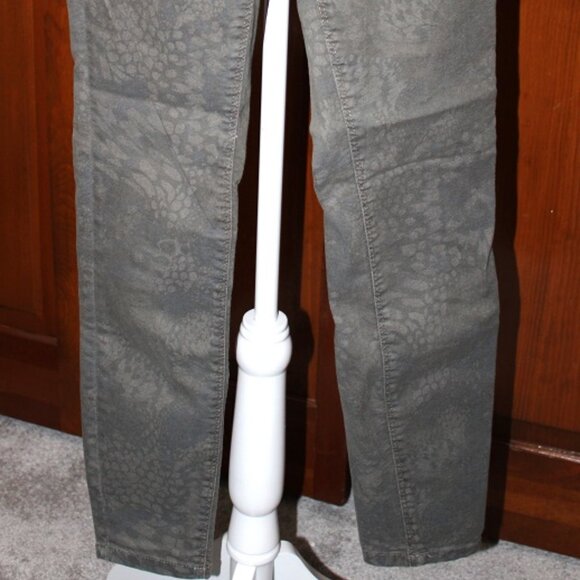 Jeans - Picture 2 of 5